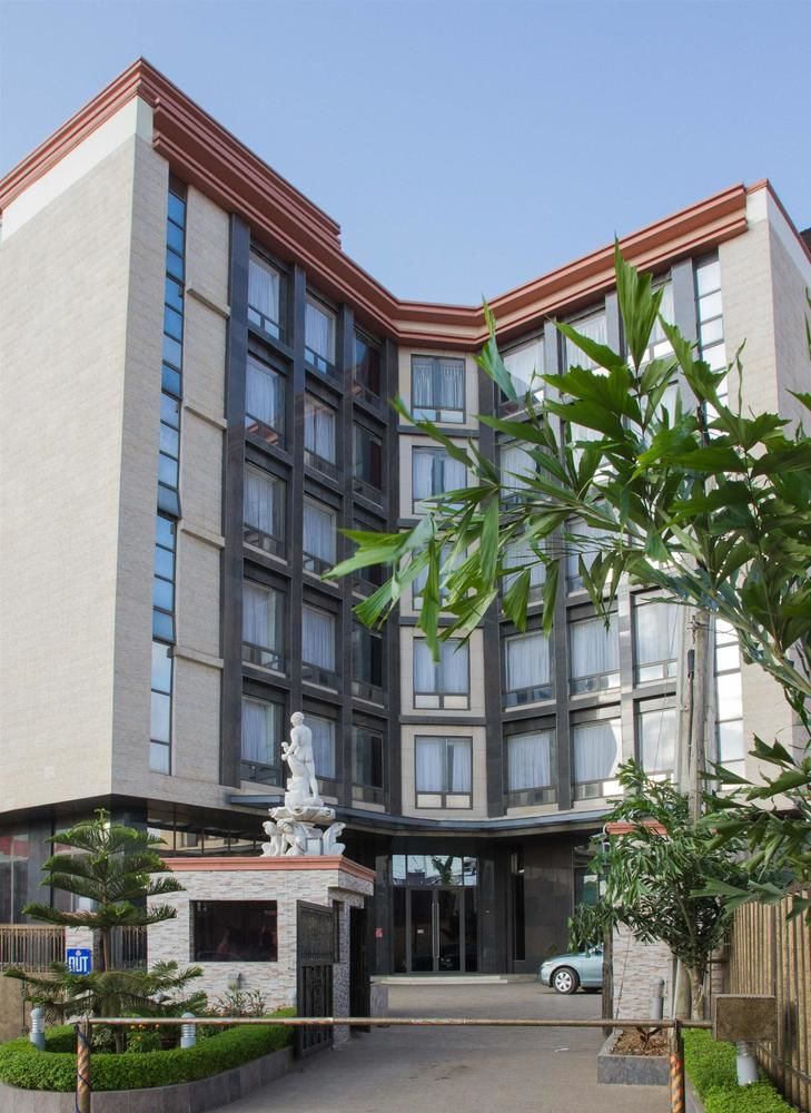 Golden Tulip Essential Lagos Airport Hotel المظهر الخارجي الصورة