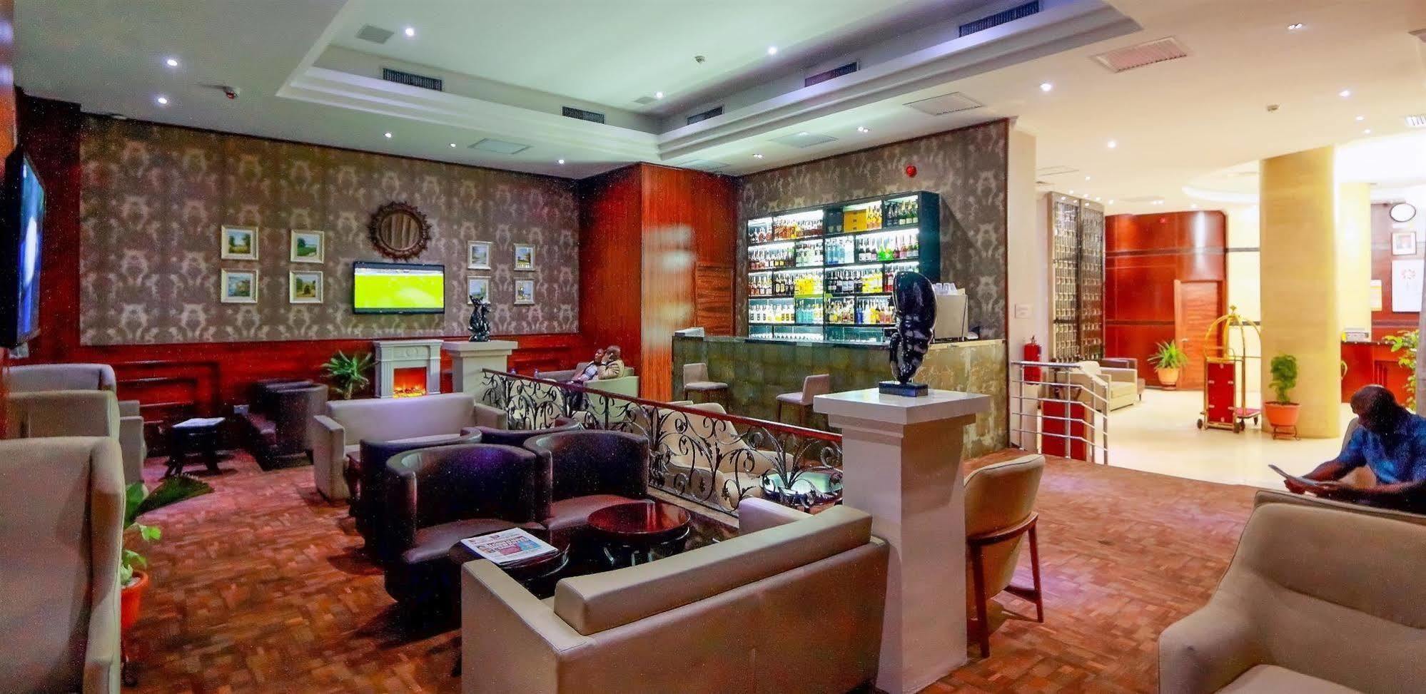 Golden Tulip Essential Lagos Airport Hotel المظهر الخارجي الصورة