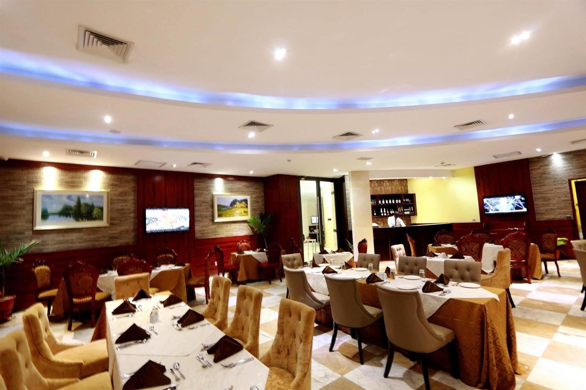 Golden Tulip Essential Lagos Airport Hotel المظهر الخارجي الصورة